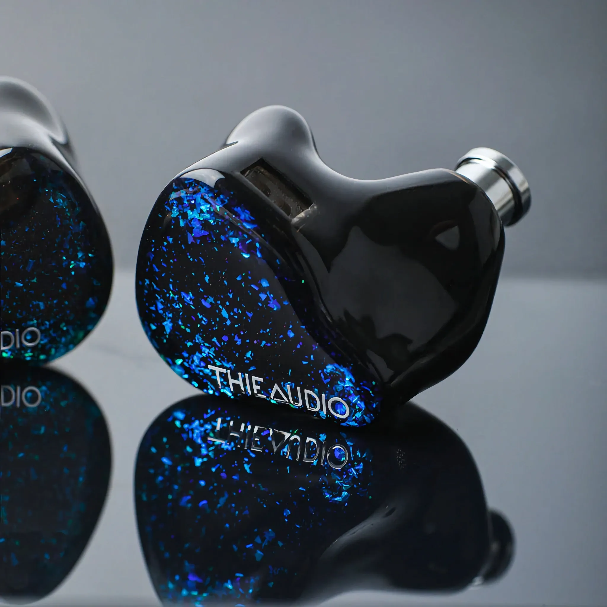 Thieaudio Hype 4 | Hybrid 2DD   4BA Universal IEMs